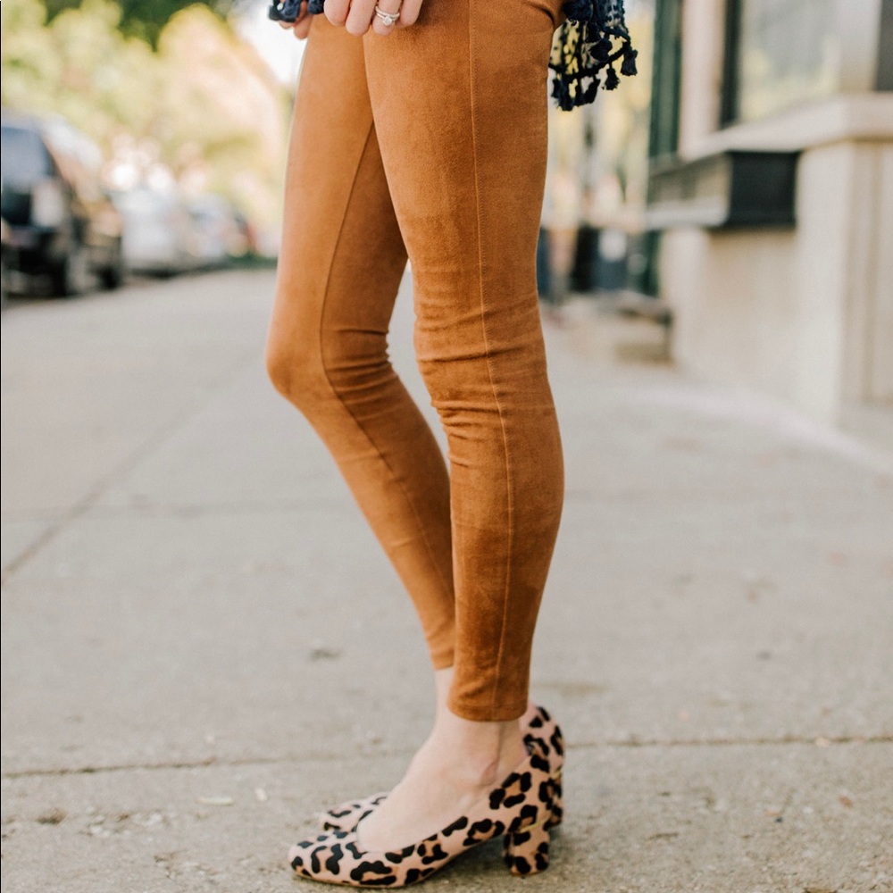 Lyssé Tan Suede Leggings